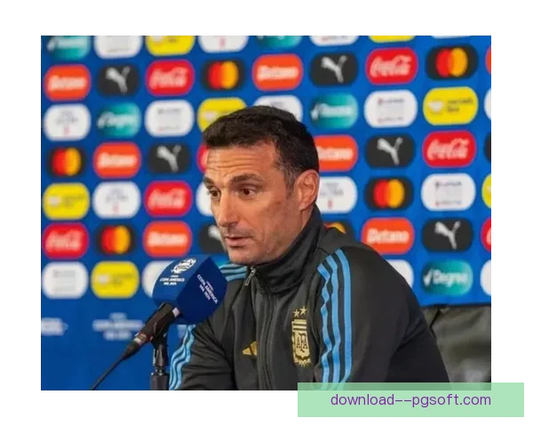 斯卡洛尼续约阿根廷队至2026年 球队未来发展和目标展望